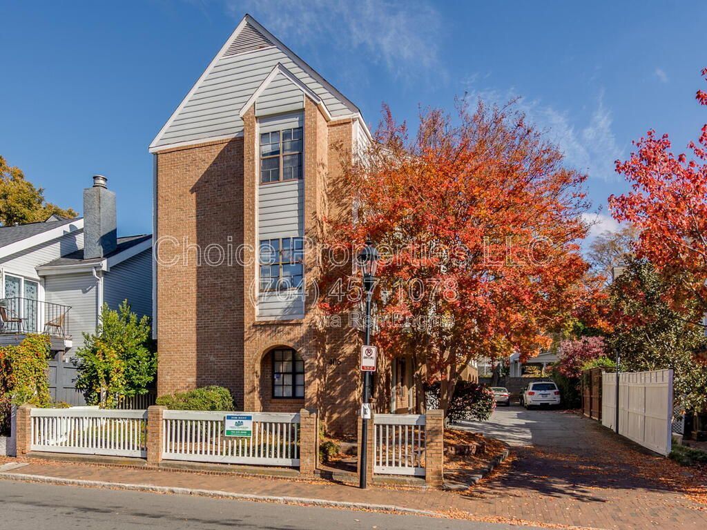 Enjoy living in the heart of Fourth Ward in Uptown Charlotte! property image