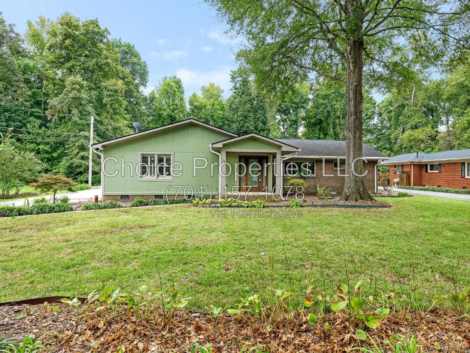Perfect location right off of Lawyers rd! property image