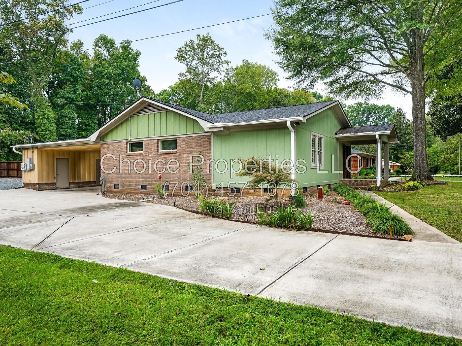 Perfect location right off of Lawyers rd! property image