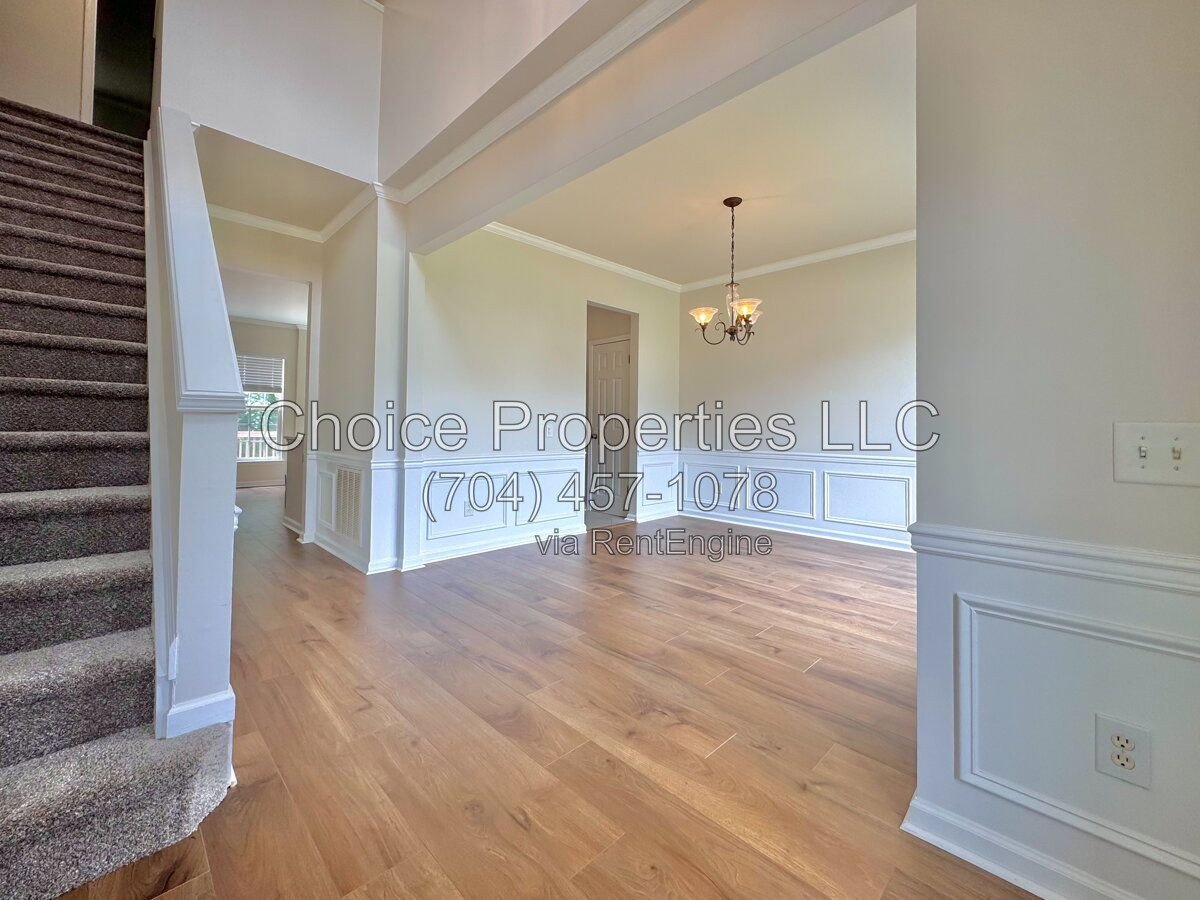 9148 Hillston Ridge in Melbourne. property image