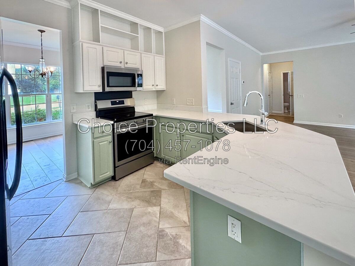 9148 Hillston Ridge in Melbourne. property image