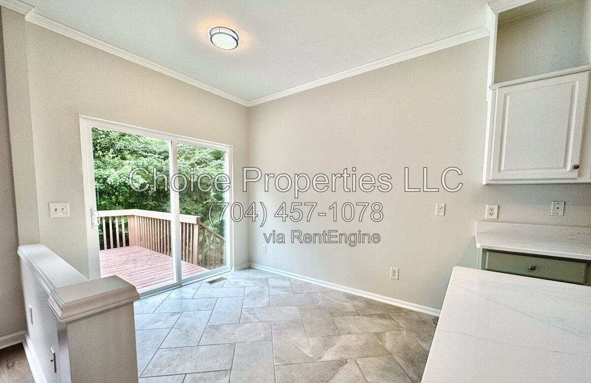 9148 Hillston Ridge in Melbourne. property image