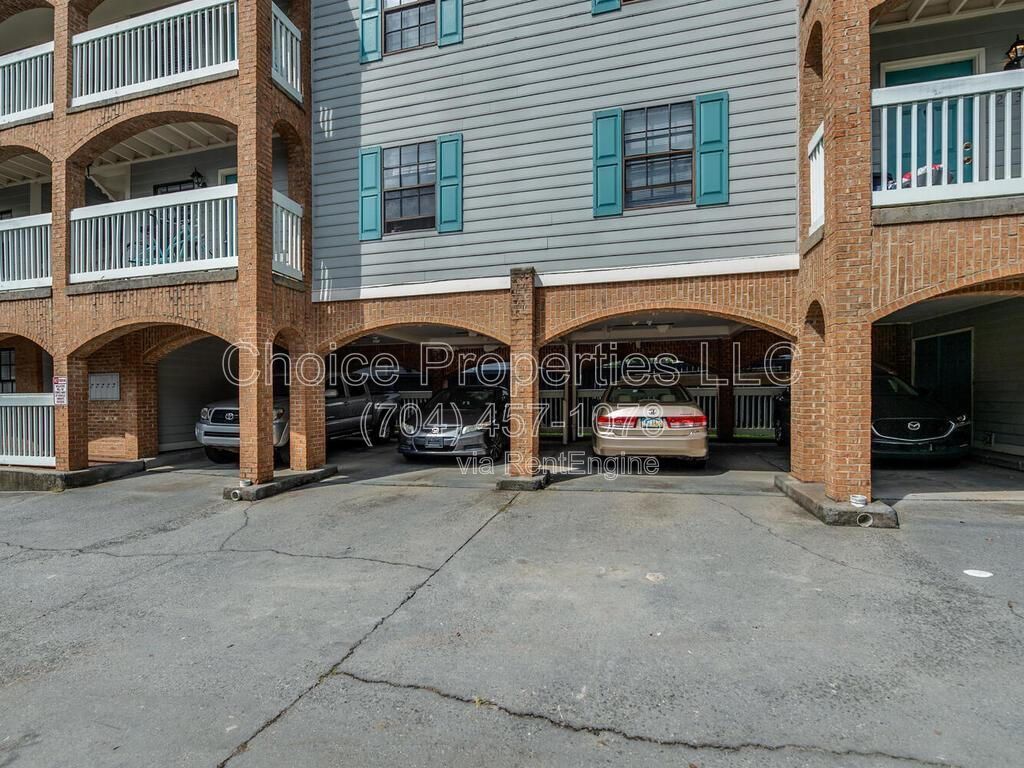 Enjoy living in the heart of Fourth Ward in Uptown Charlotte! property image