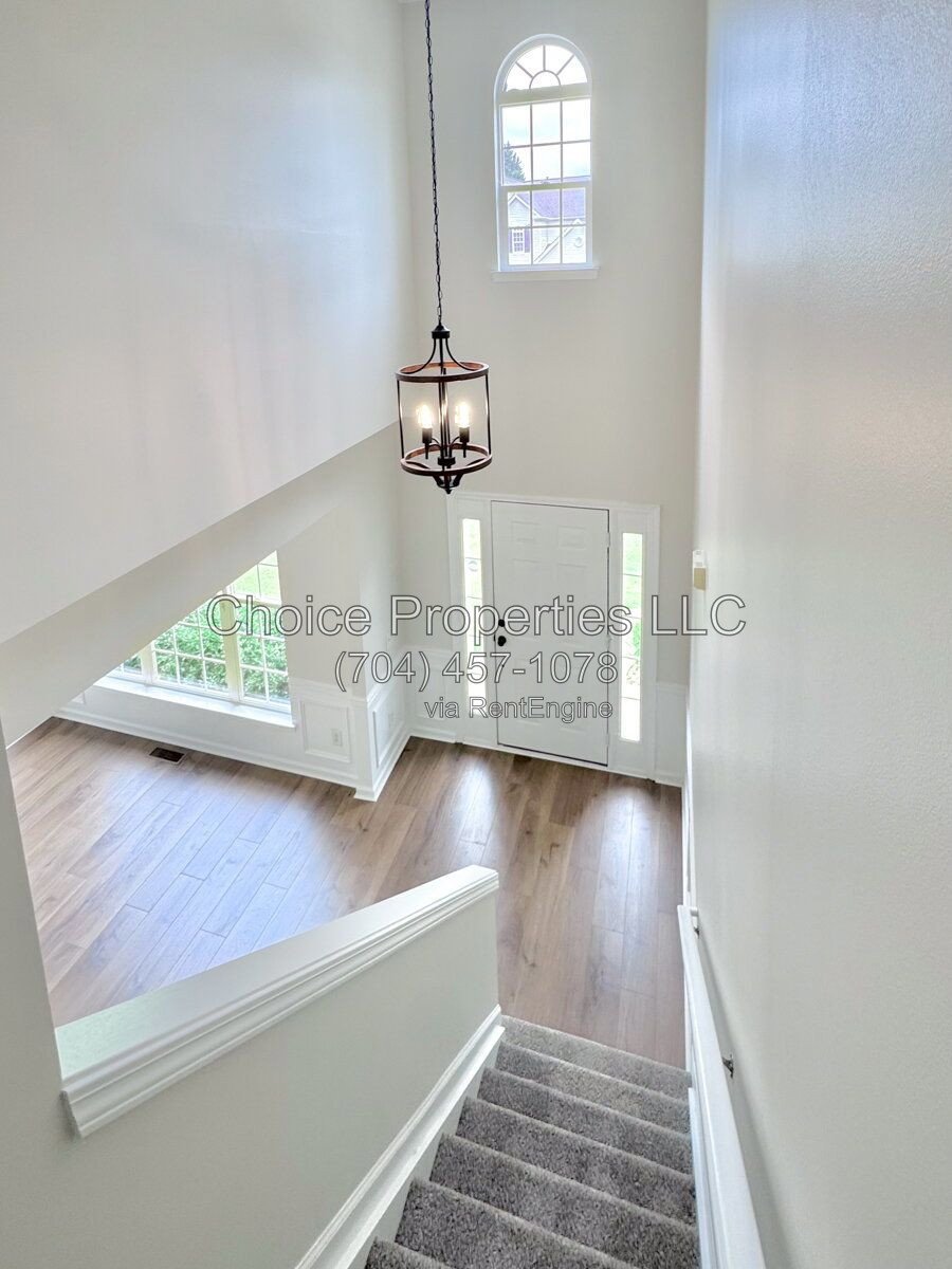 9148 Hillston Ridge in Melbourne. property image