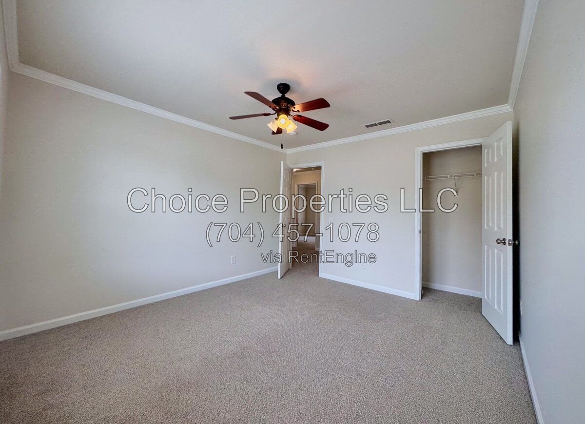 9148 Hillston Ridge in Melbourne. property image