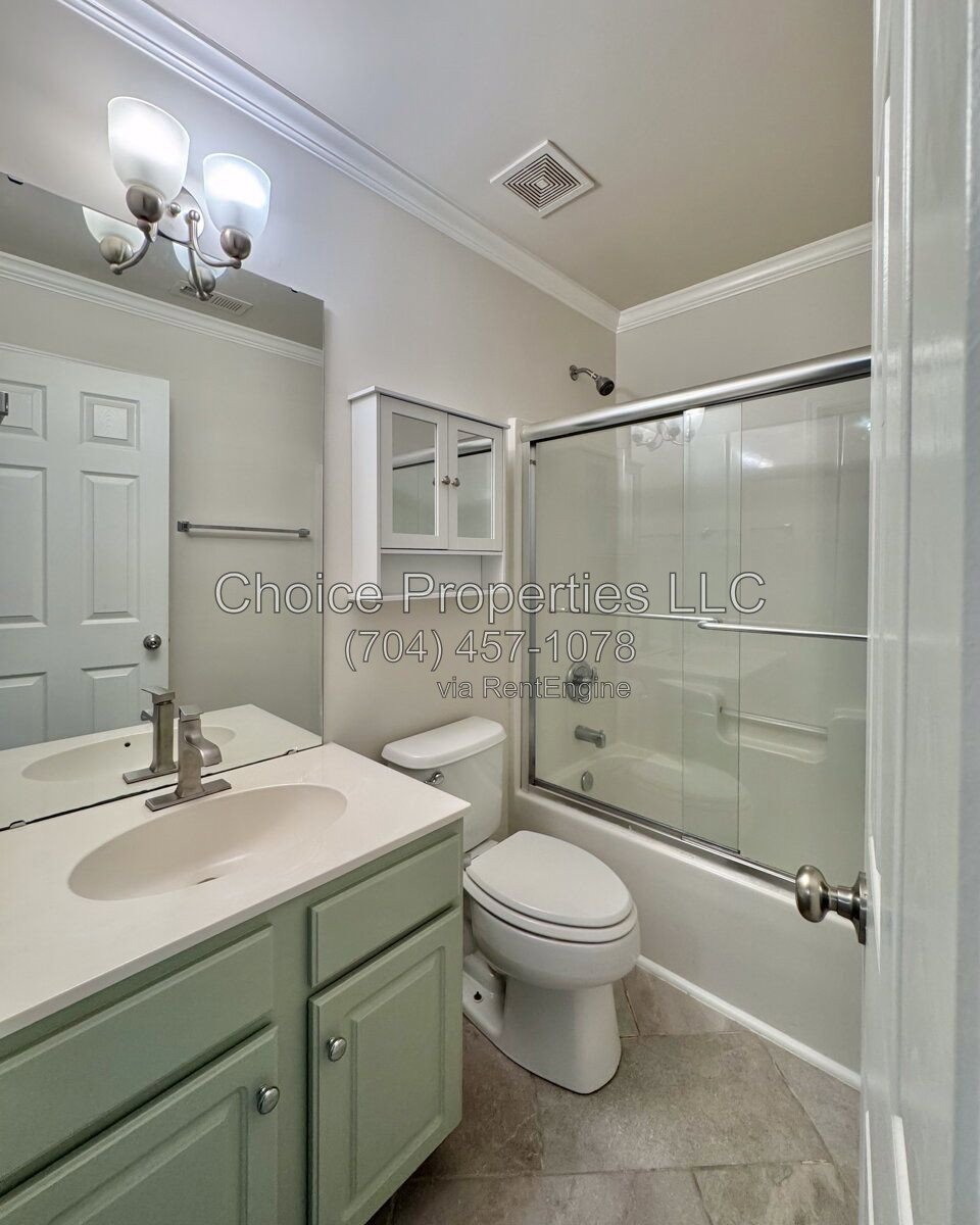 9148 Hillston Ridge in Melbourne. property image