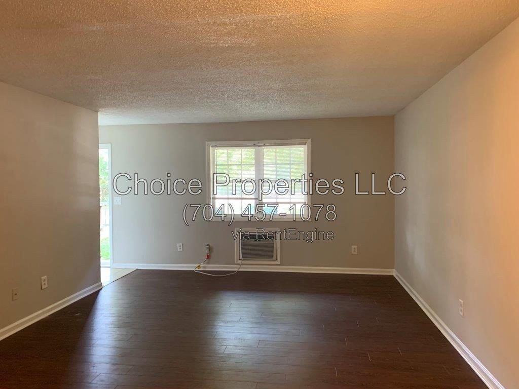 Super cute 1 bedroom, 1 bathroom, apartment in West Charlotte! property image