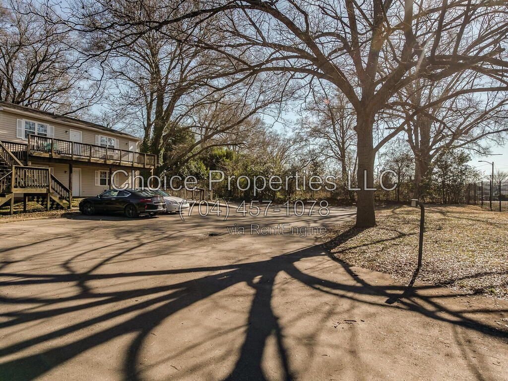 Super cute 1 bedroom, 1 bathroom, apartment in West Charlotte! property image