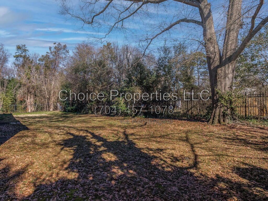 Super cute 1 bedroom, 1 bathroom, apartment in West Charlotte! property image