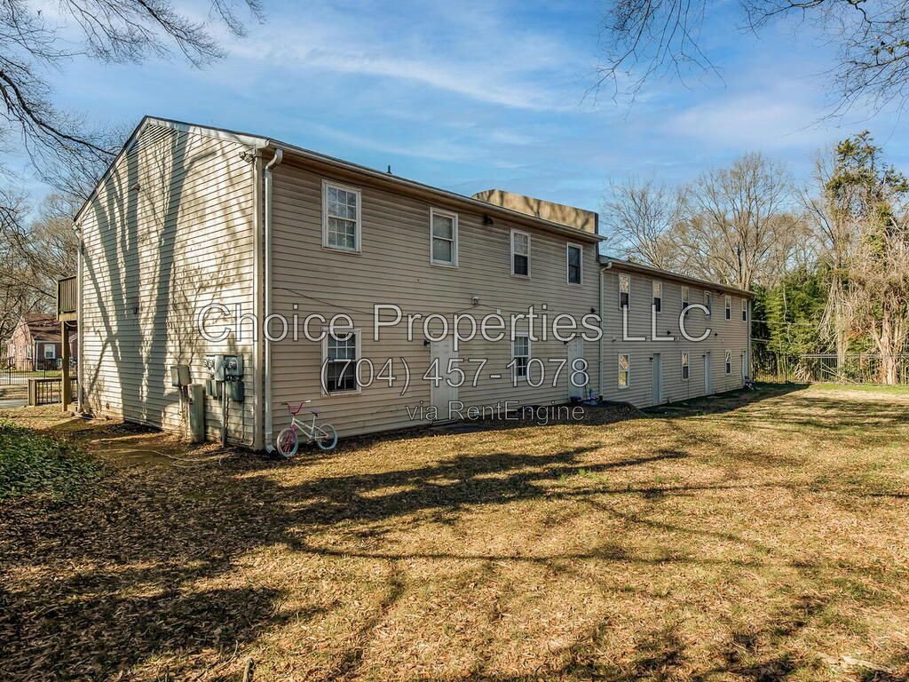 Super cute 1 bedroom, 1 bathroom, apartment in West Charlotte! property image