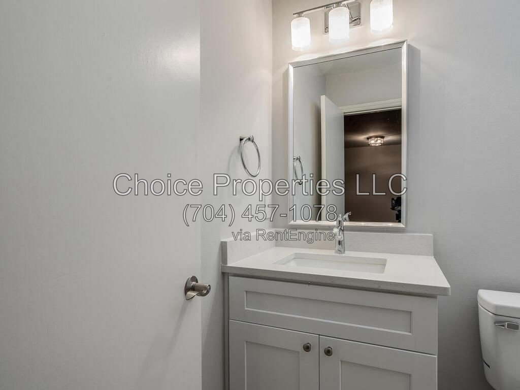 Super cute 1 bedroom, 1 bathroom, apartment in West Charlotte! property image