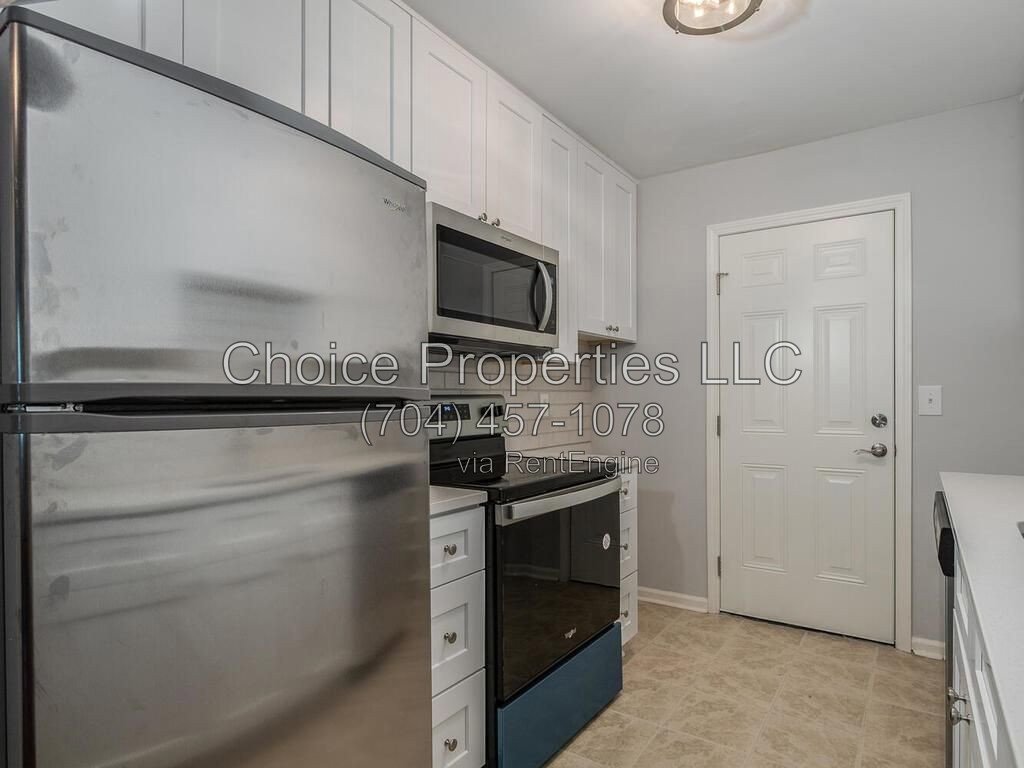 Super cute 1 bedroom, 1 bathroom, apartment in West Charlotte! property image