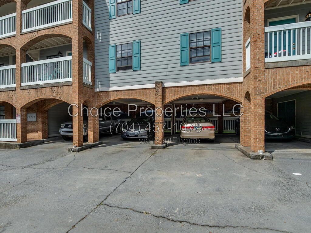 Enjoy living in the heart of Fourth Ward in Uptown Charlotte! property image