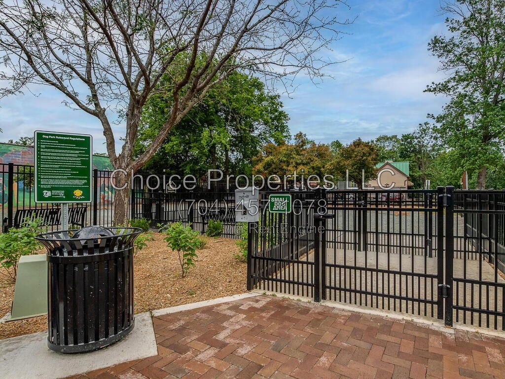Enjoy living in the heart of Fourth Ward in Uptown Charlotte! property image