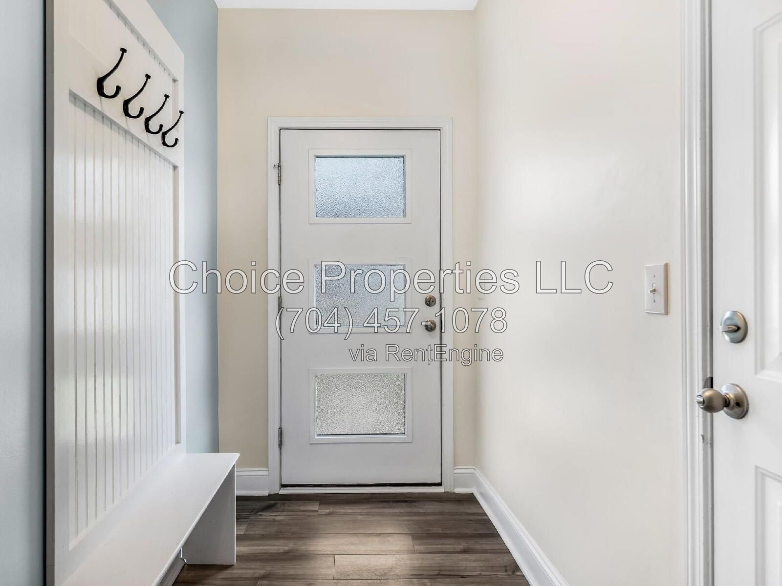 The Towns on Greenway! Two bedrooms. Two private baths, Half Bath. Greenway around the corner. Uptown minutes away. And cookies. Really good cookies. $2,250/month. property image