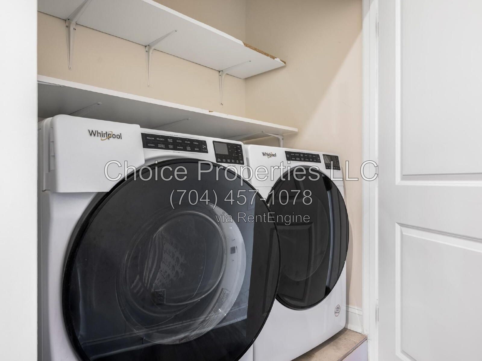The Towns on Greenway! Two bedrooms. Two private baths, Half Bath. Greenway around the corner. Uptown minutes away. And cookies. Really good cookies. $2,250/month. property image