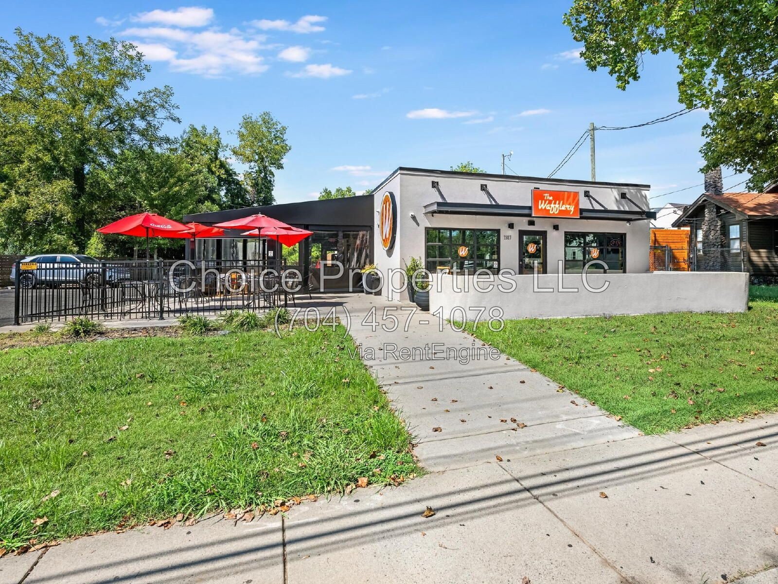 The Towns on Greenway! Two bedrooms. Two private baths, Half Bath. Greenway around the corner. Uptown minutes away. And cookies. Really good cookies. $2,250/month. property image