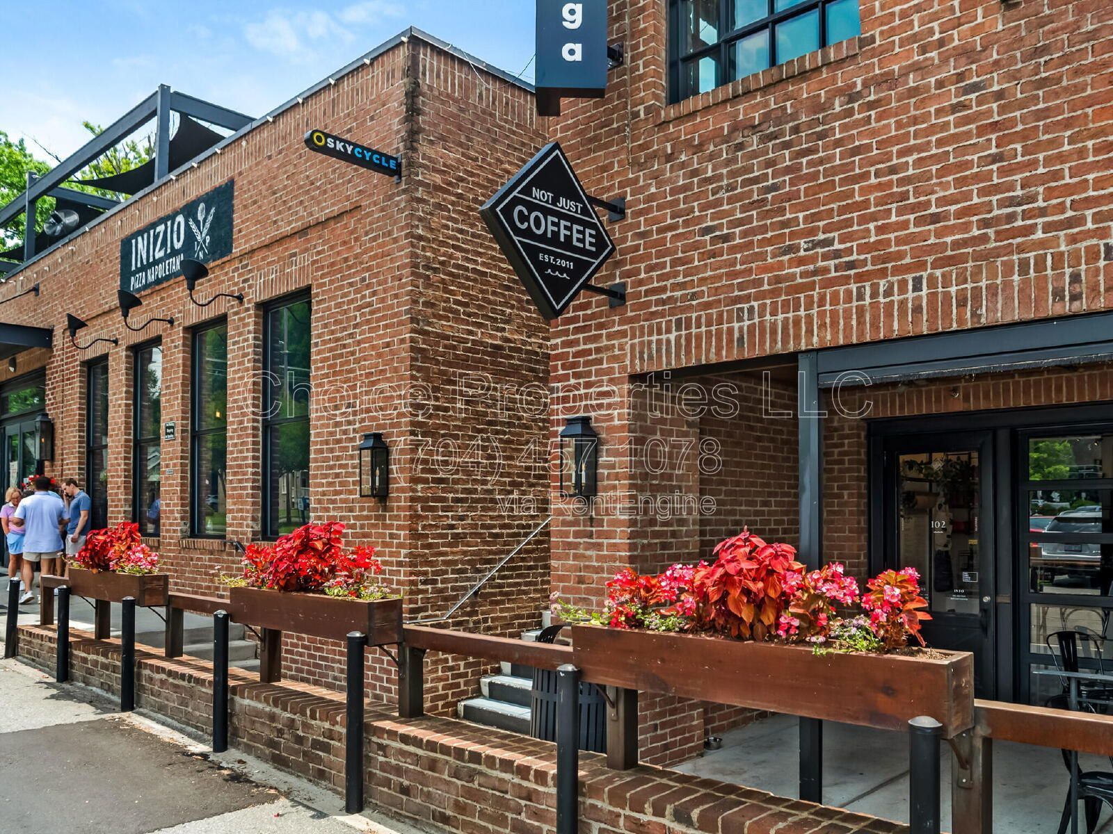 Charming Dilworth Condo in Olmsted Park – Walkable, Updated, Furnished Option Available. Pool Views! property image