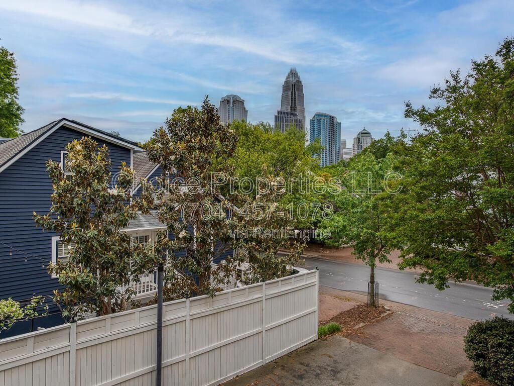 Enjoy living in the heart of Fourth Ward in Uptown Charlotte- Fully furnished! property image