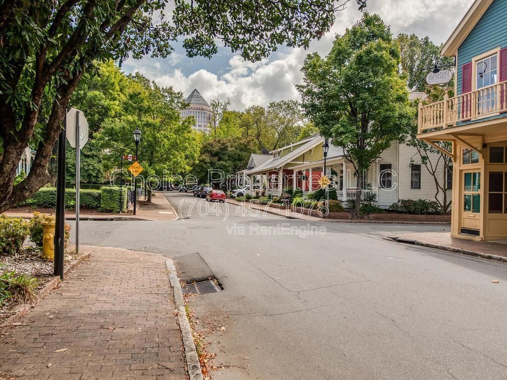 Enjoy living in the heart of Fourth Ward in Uptown Charlotte- Fully furnished! property image