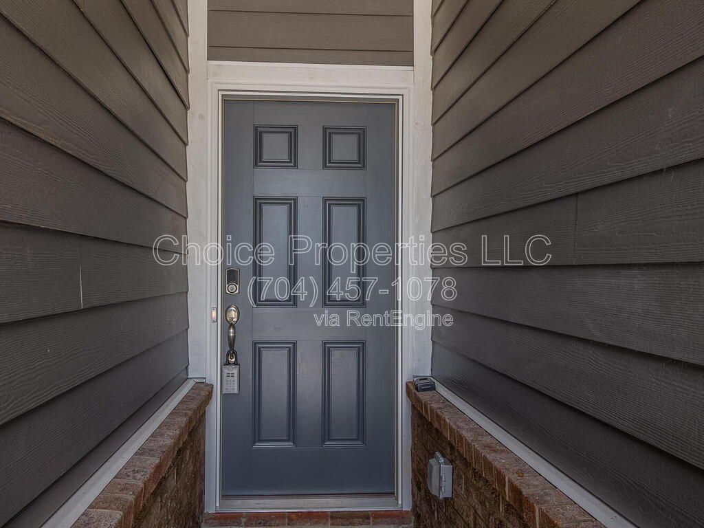 Built in 2022 and waiting for you to move right on in! property image