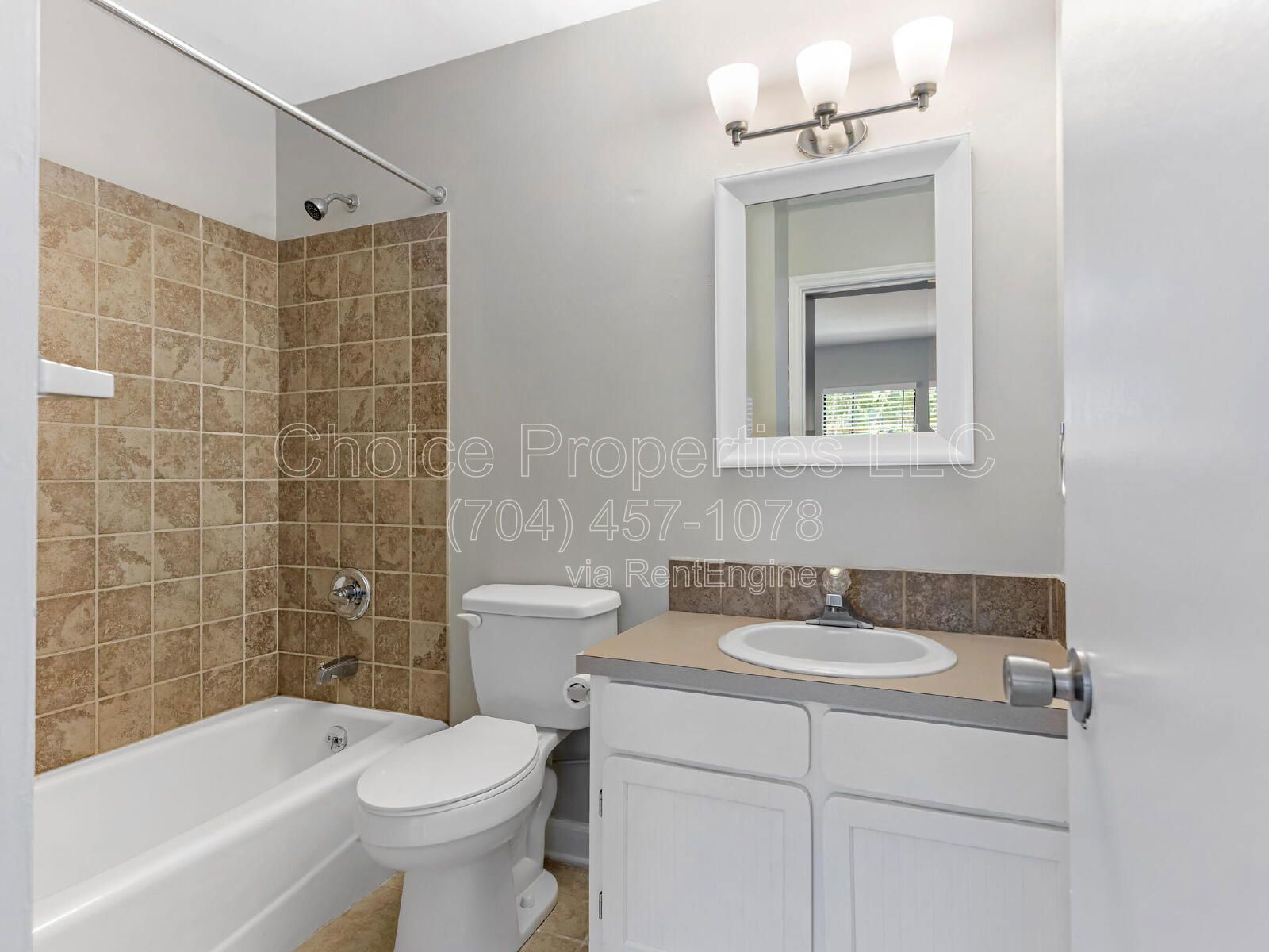 Charming 1 Bed, 1 Bath Apartment in the Heart of Charlotte - Don't Miss Out! property image