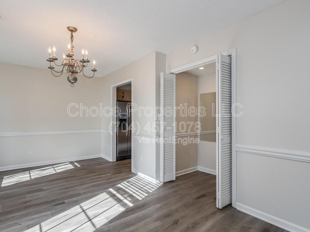 GREAT SOUTH CLT LOCATION! PRIVATE COMMUNITY-EASY TO-GET-TO NEW GREENWAY ENTRANCE OFF SHARON RD. property image