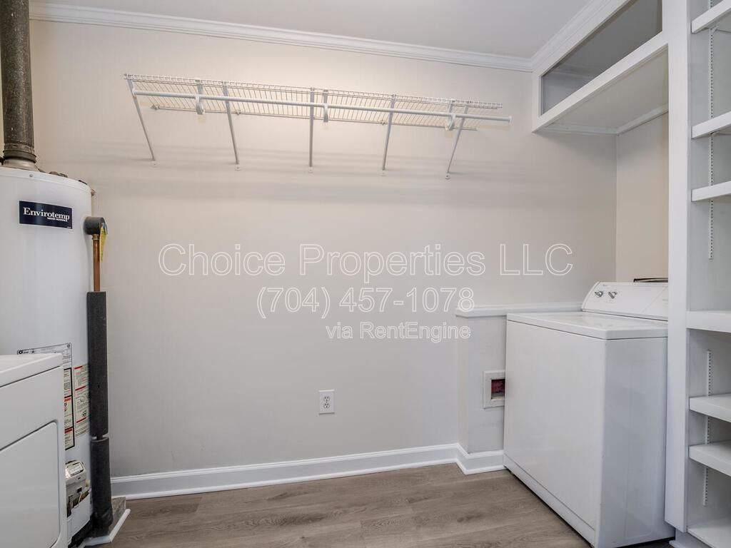 GREAT SOUTH CLT LOCATION! PRIVATE COMMUNITY-EASY TO-GET-TO NEW GREENWAY ENTRANCE OFF SHARON RD. property image