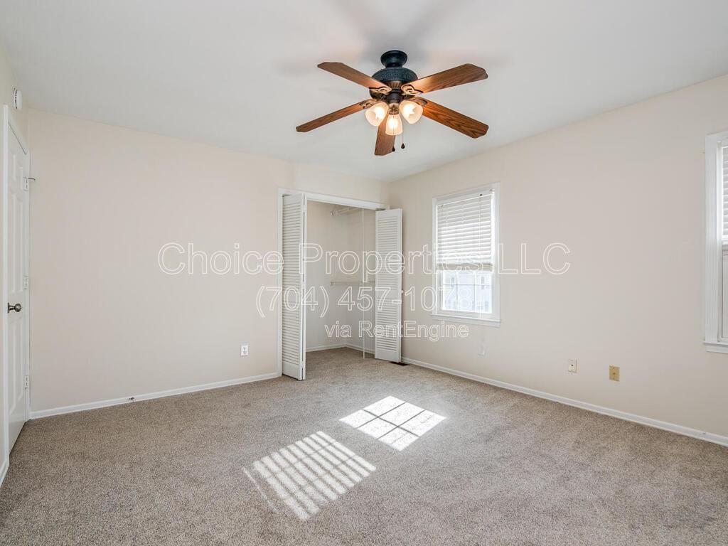 GREAT SOUTH CLT LOCATION! PRIVATE COMMUNITY-EASY TO-GET-TO NEW GREENWAY ENTRANCE OFF SHARON RD. property image