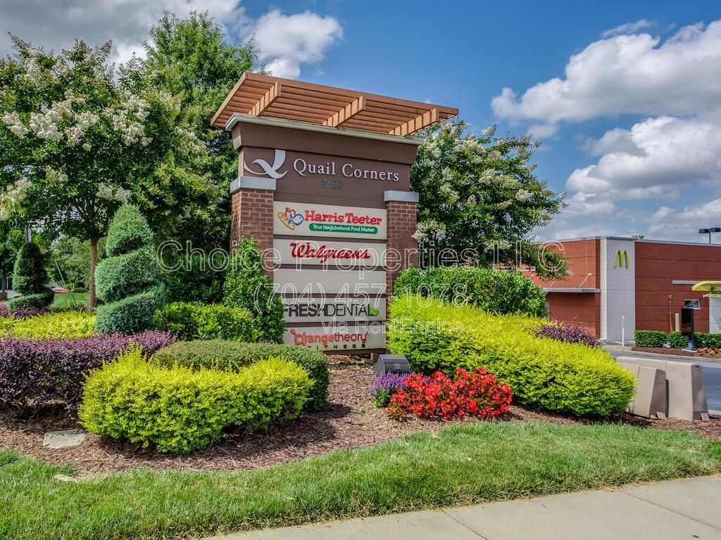 GREAT SOUTH CLT LOCATION! PRIVATE COMMUNITY-EASY TO-GET-TO NEW GREENWAY ENTRANCE OFF SHARON RD. property image