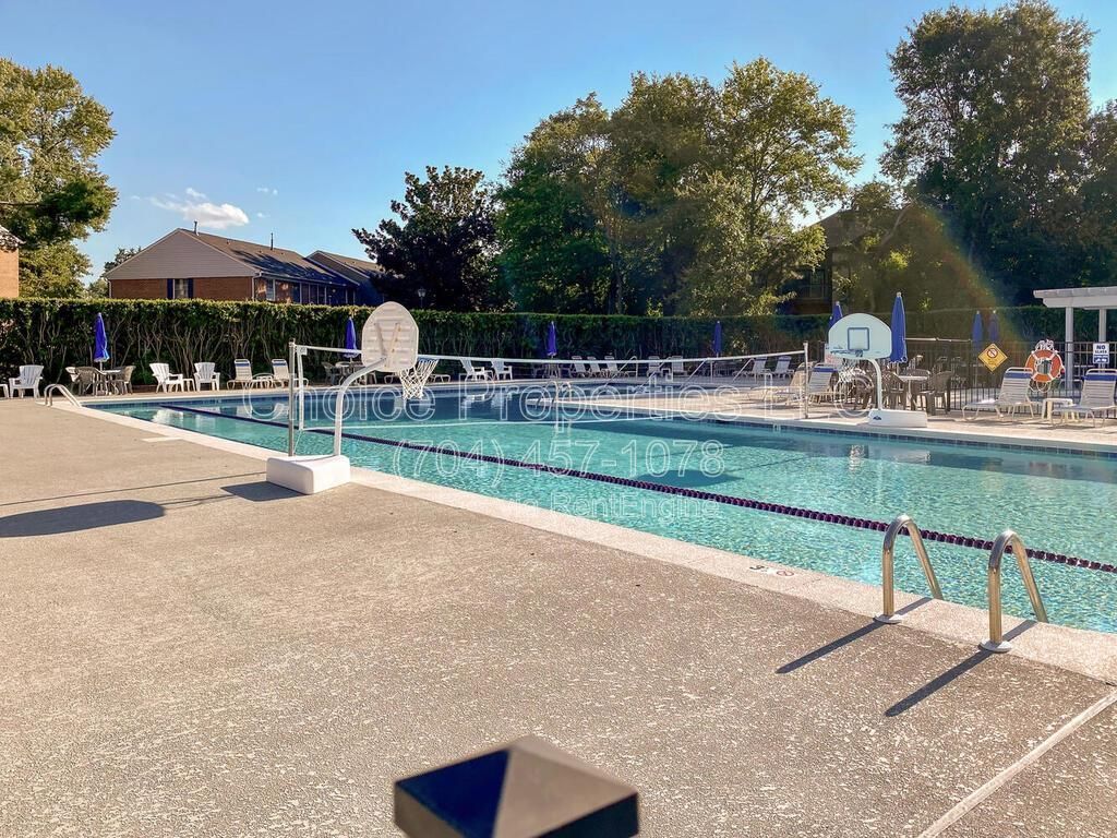 GREAT SOUTH CLT LOCATION! PRIVATE COMMUNITY-EASY TO-GET-TO NEW GREENWAY ENTRANCE OFF SHARON RD. property image