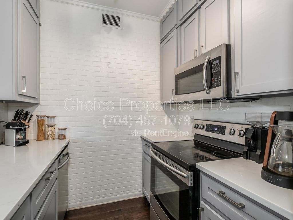 Beautifully updated 2 bedroom/2 bath condo in the heart of Fourth Ward. property image
