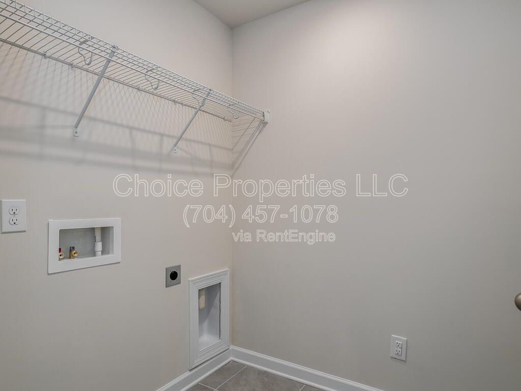 Built in 2022 and waiting for you to move right on in! property image