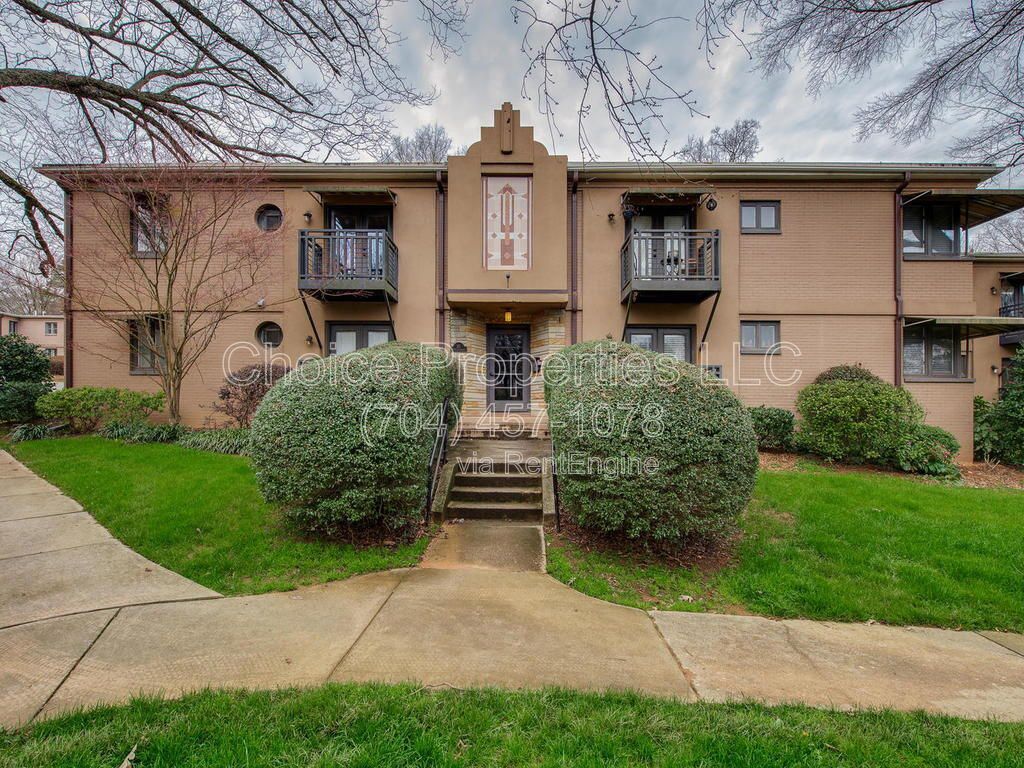 Graced with a prime location, in the heart of vibrant Charlotte property image