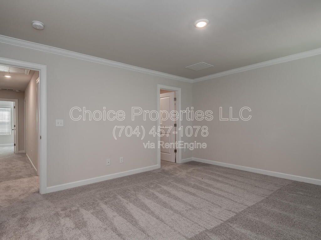 Built in 2022 and waiting for you to move right on in! property image