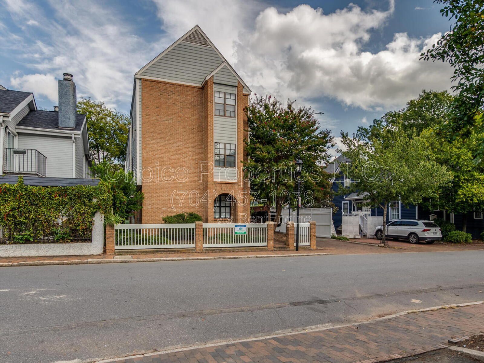 Enjoy living in the heart of Fourth Ward in Uptown Charlotte property image