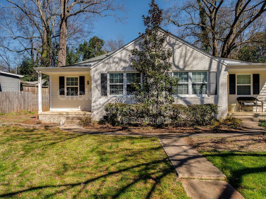 Super cute Duplex in the heart of Montford and Selwyn area property image