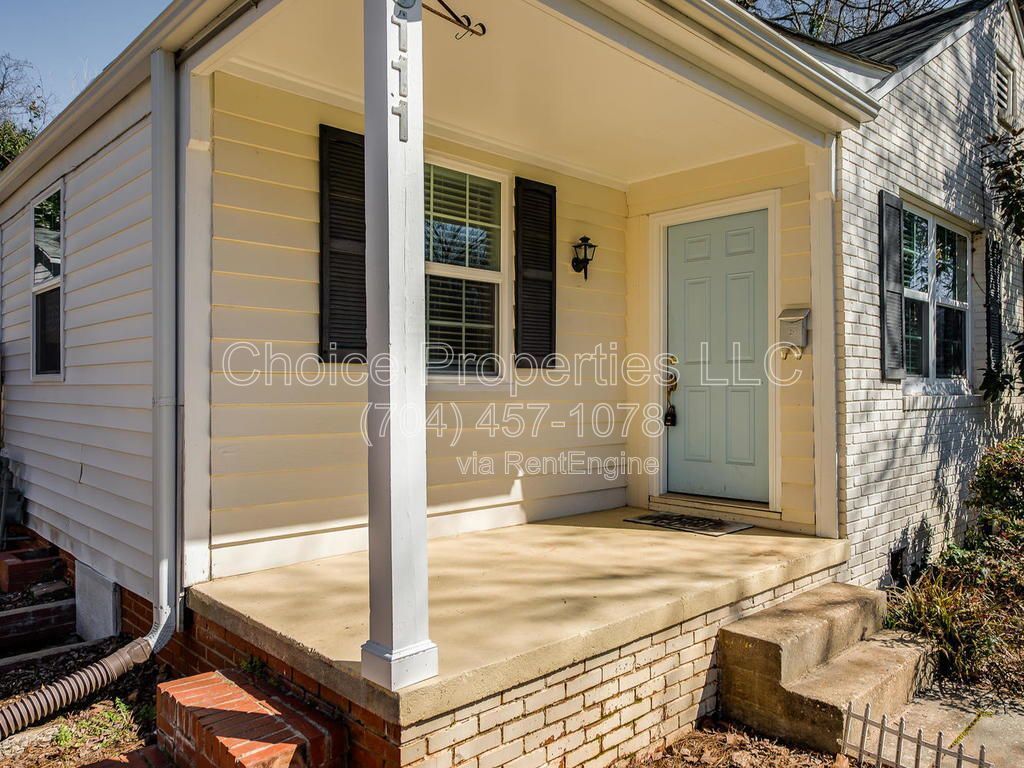 Super cute Duplex in the heart of Montford and Selwyn area property image
