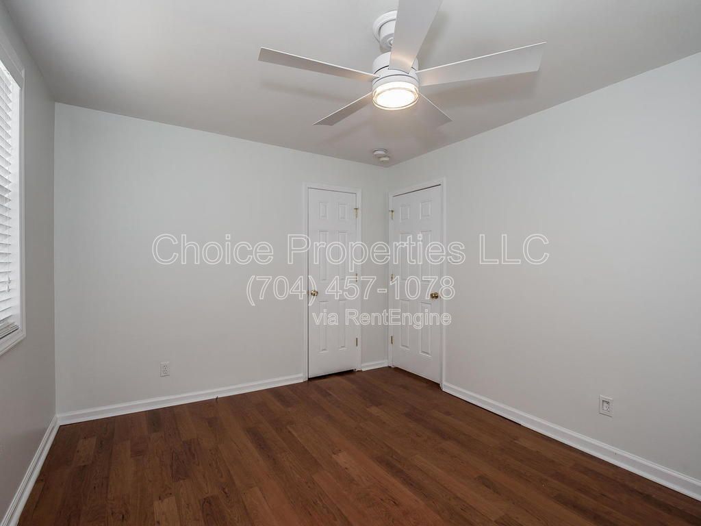 Super cute Duplex in the heart of Montford and Selwyn area property image