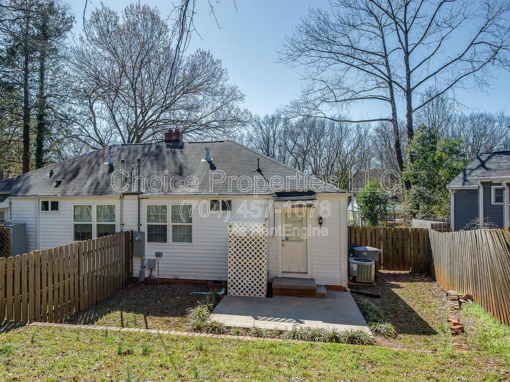 Super cute Duplex in the heart of Montford and Selwyn area property image