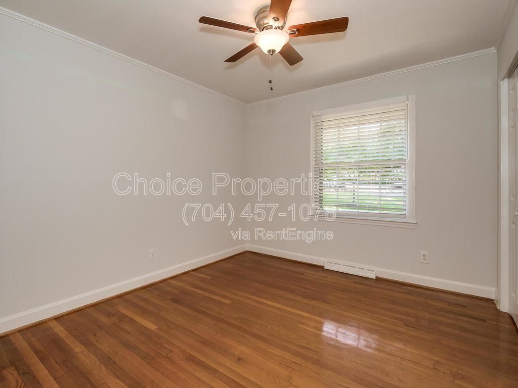 Madison Park ranch home with approx. 1 acre cul-de-sac lot that backs up to Marion Dahl/Queens Sports center! property image