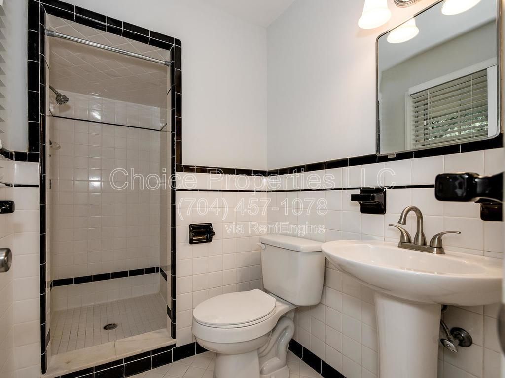 Madison Park ranch home with approx. 1 acre cul-de-sac lot that backs up to Marion Dahl/Queens Sports center! property image
