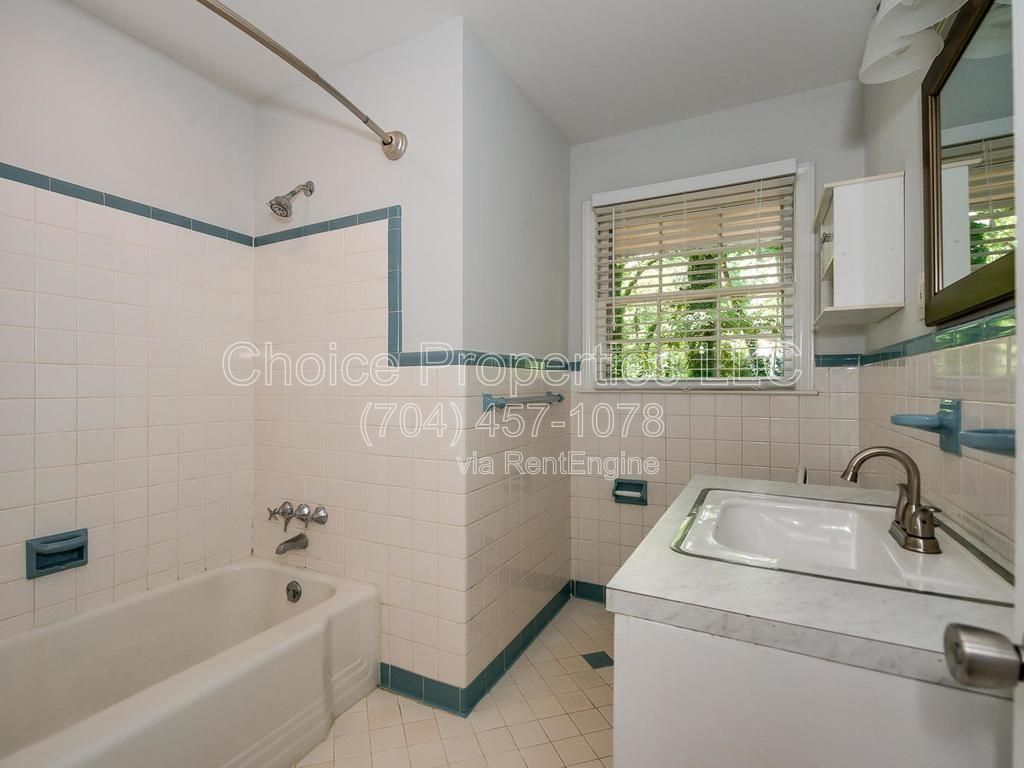 Madison Park ranch home with approx. 1 acre cul-de-sac lot that backs up to Marion Dahl/Queens Sports center! property image
