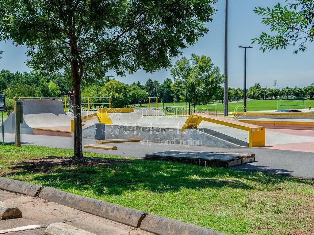 Built in 2022 and waiting for you to move right on in! property image