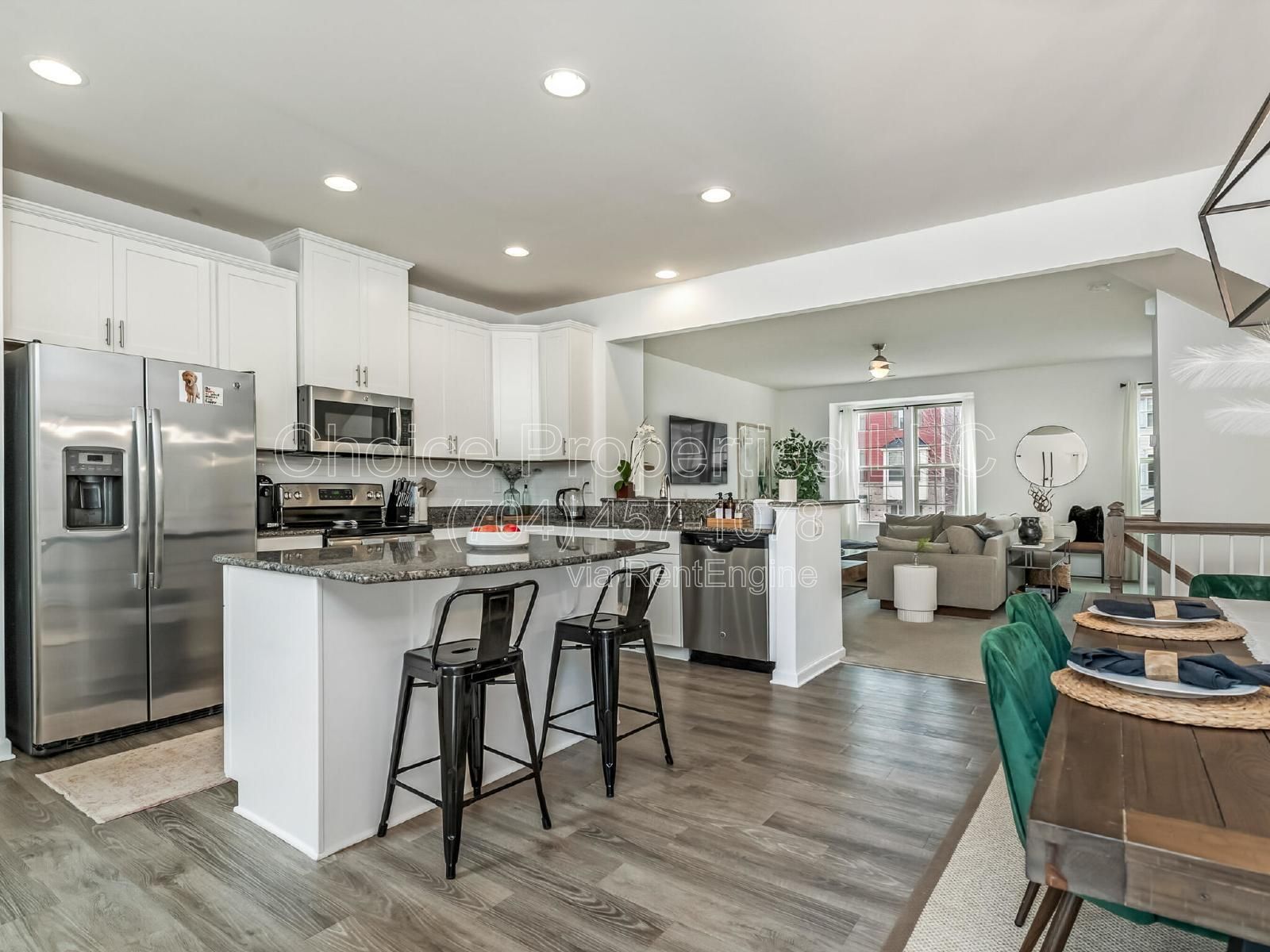 Beautiful townhome in a super cute Community! property image