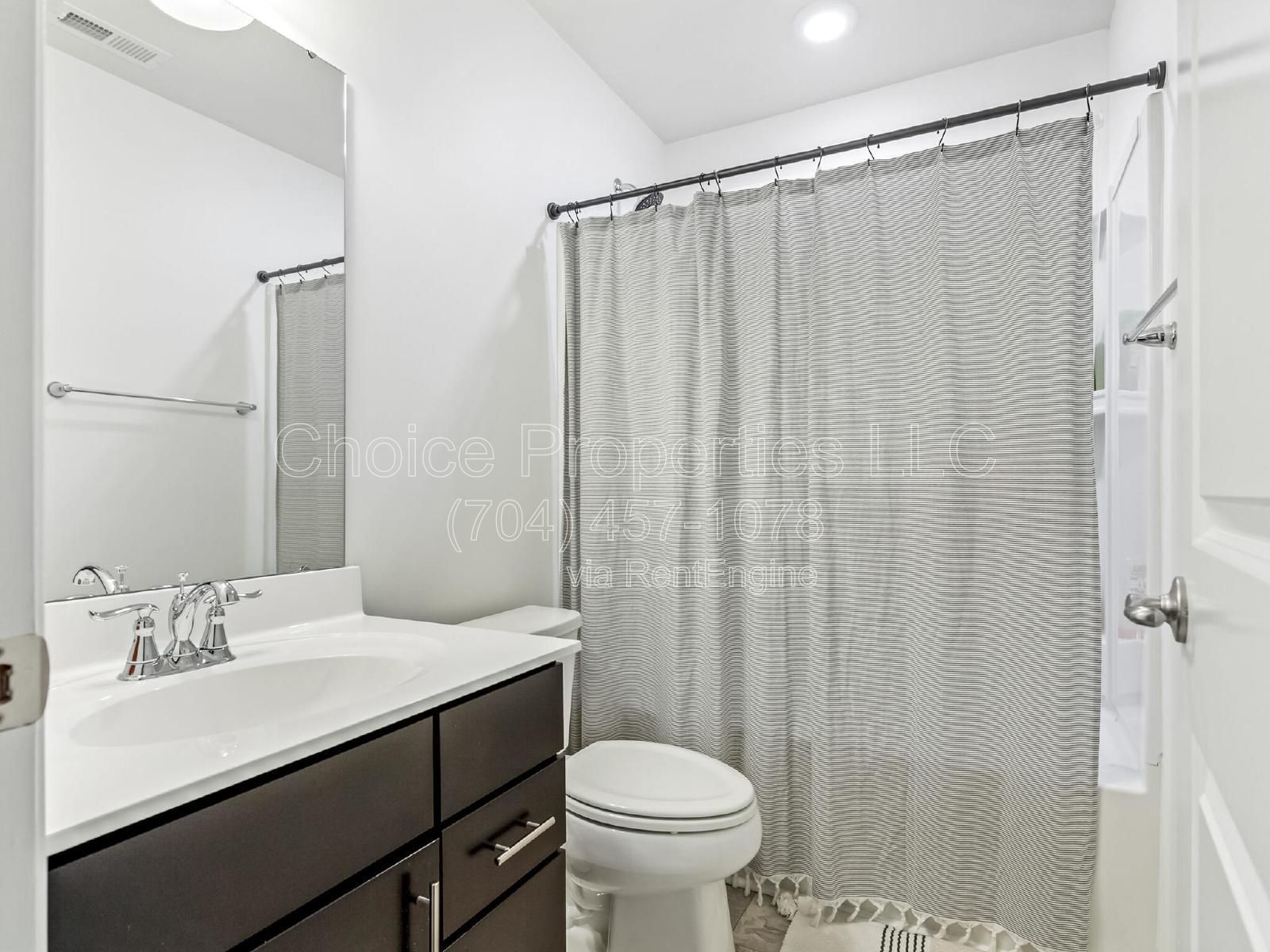 Beautiful townhome in a super cute Community! property image