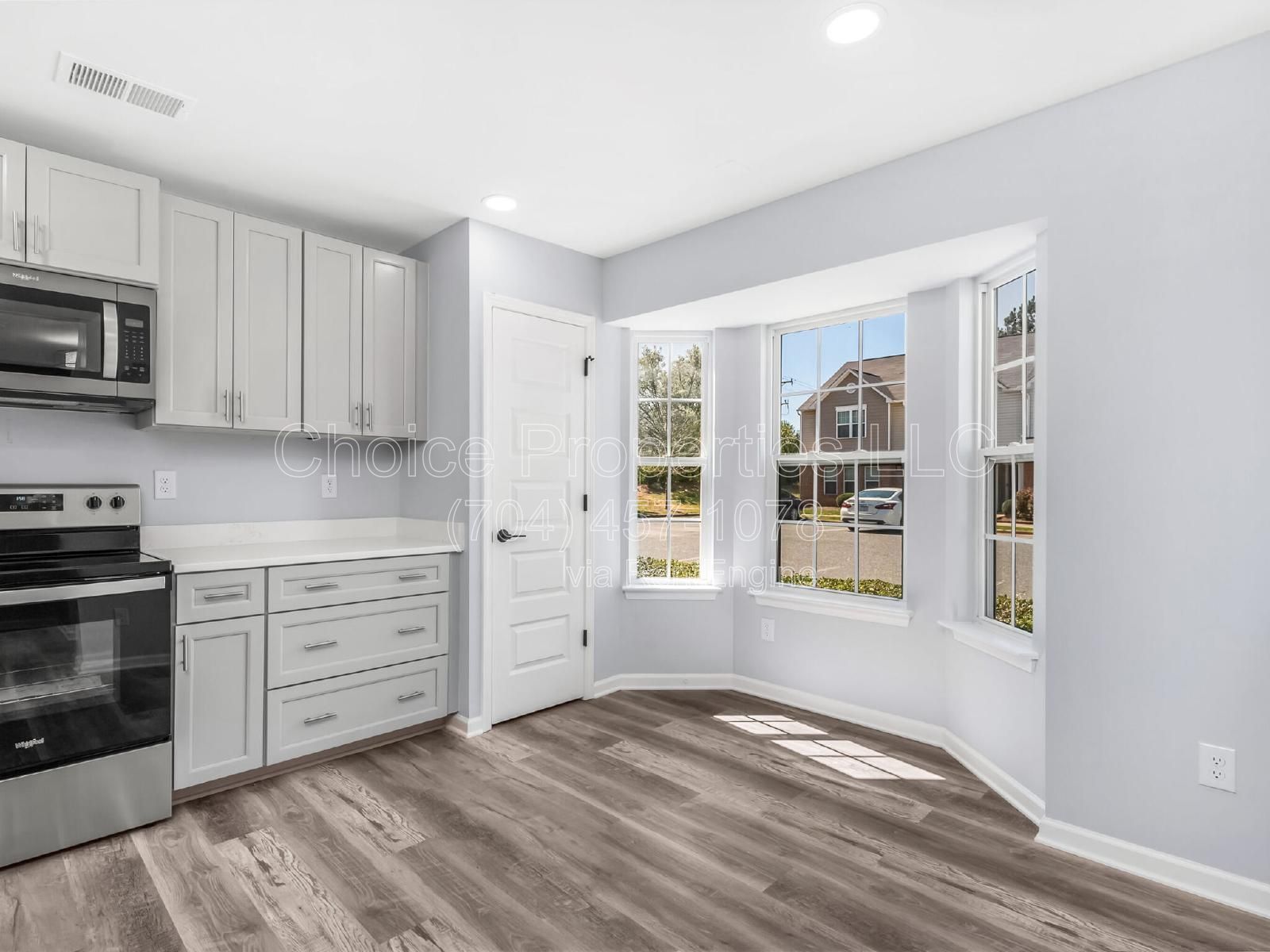 Don't miss this townhome! property image