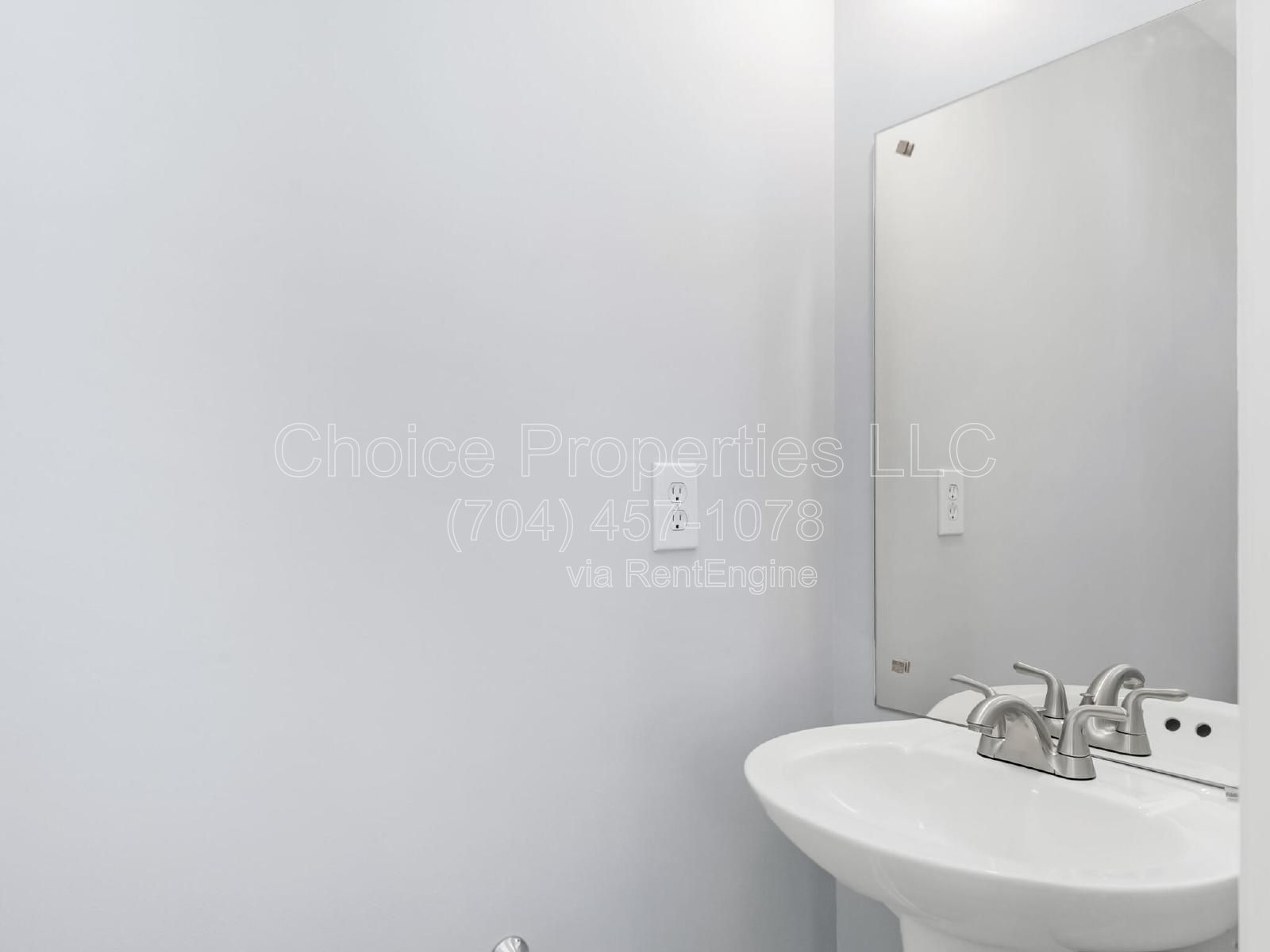 Don't miss this townhome! property image