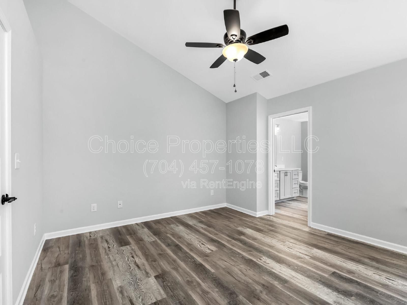 Don't miss this townhome! property image