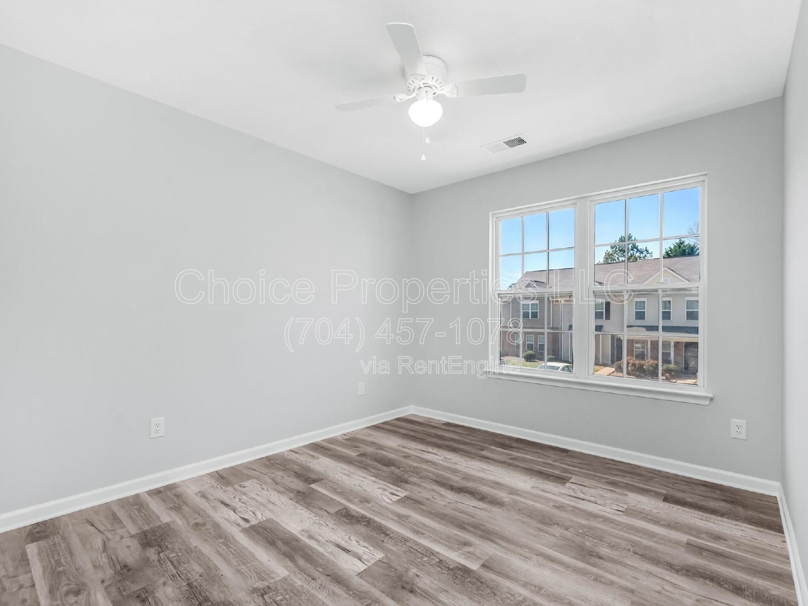 Don't miss this townhome! property image